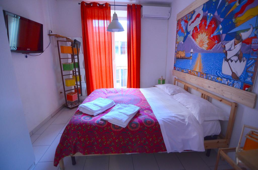 Shine Apartment เนเปิลส์ ภายนอก รูปภาพ