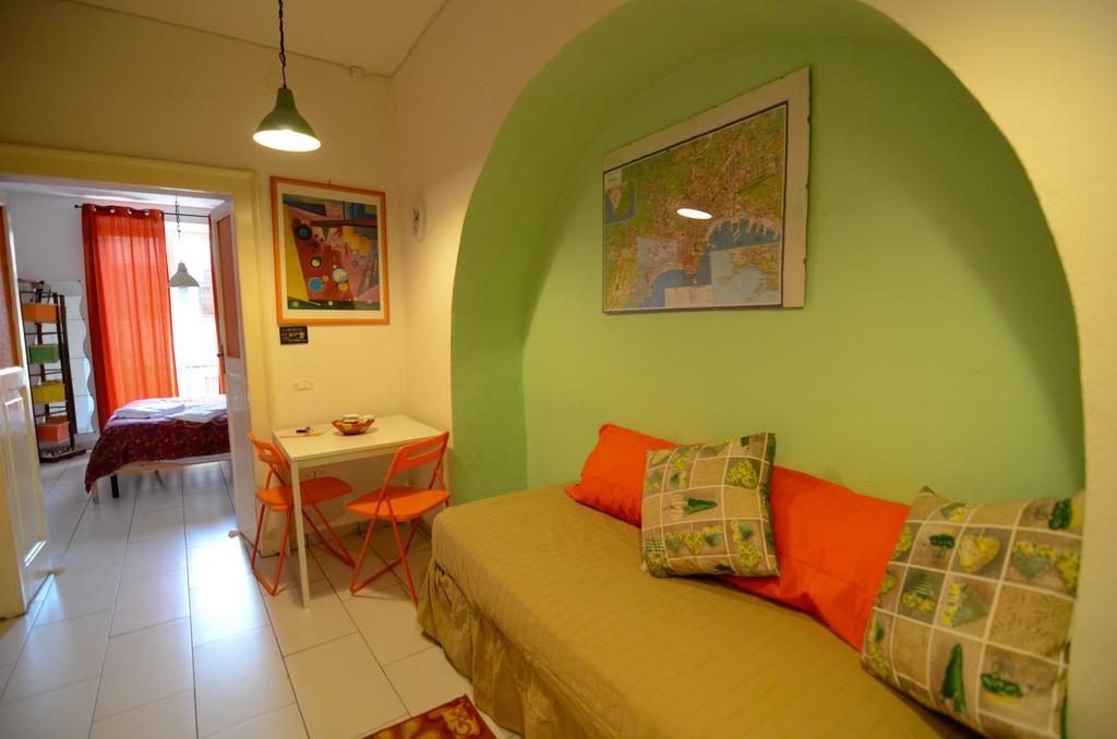 Shine Apartment เนเปิลส์ ภายนอก รูปภาพ